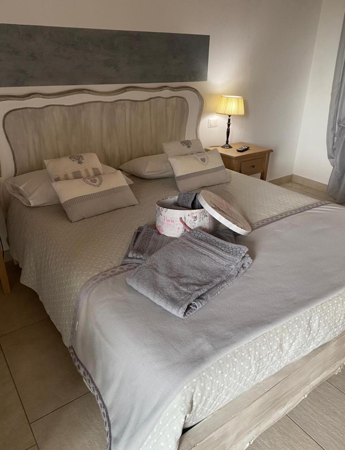 Orchidea Del Garda Rooms & Apartments Peschiera del Garda Kültér fotó
